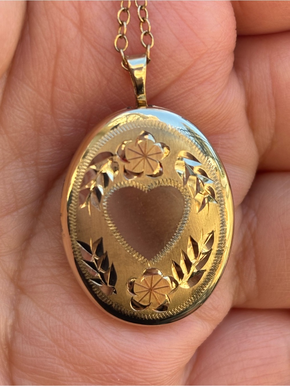Vintage Gold Over Sterling Silver Oval Heart Locket Necklace Floral Etched